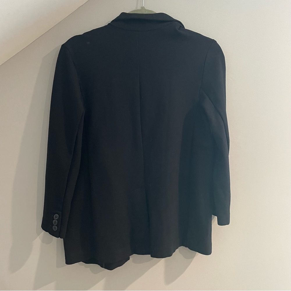 Blazer - Picture 3 of 4
